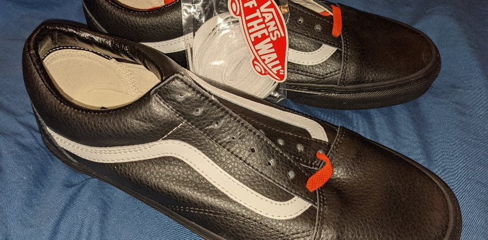 Men's VANS low top Shoes - Black/white with orange